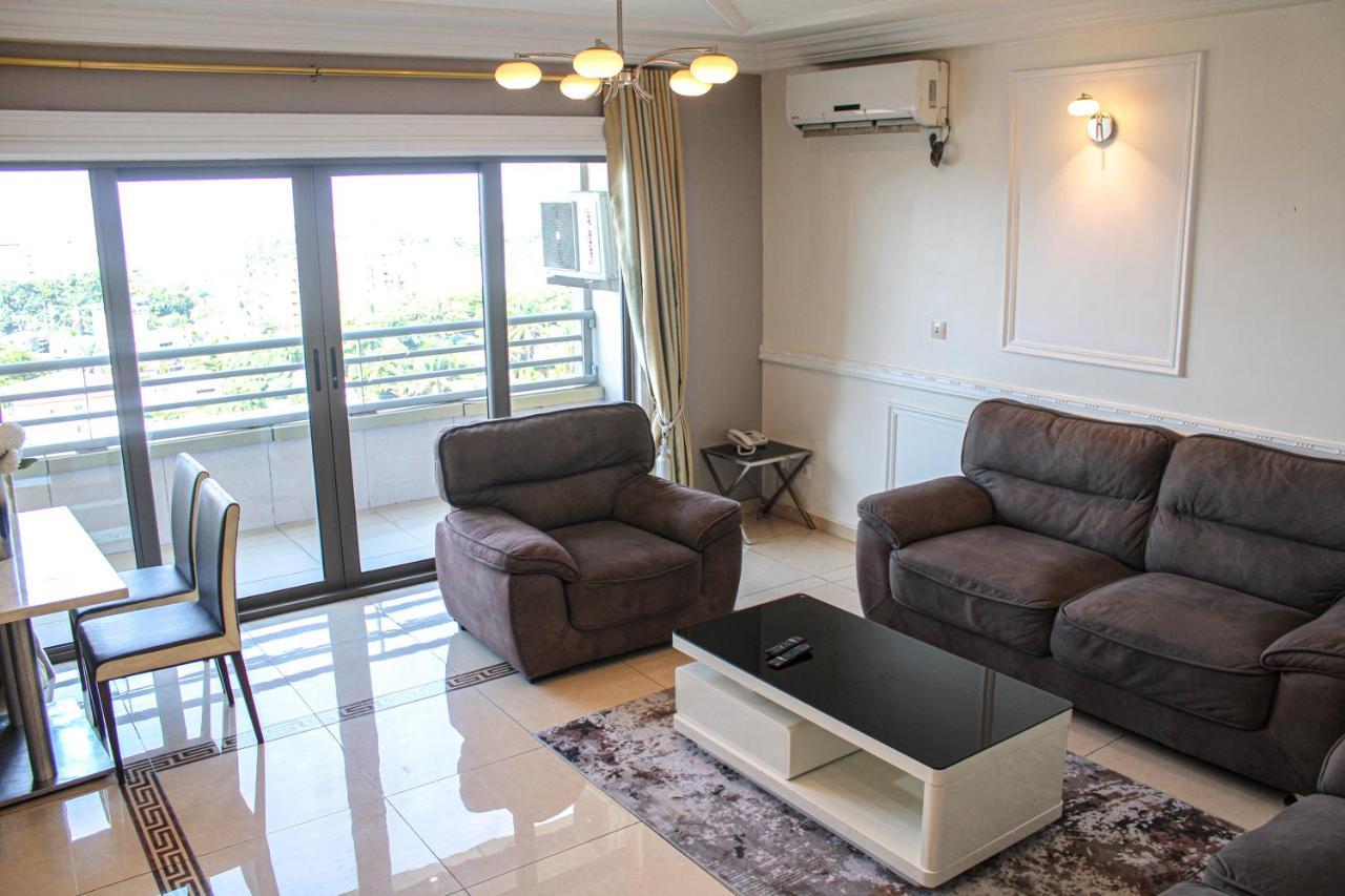 Residence Le Carat Bonapriso Дуала Экстерьер фото