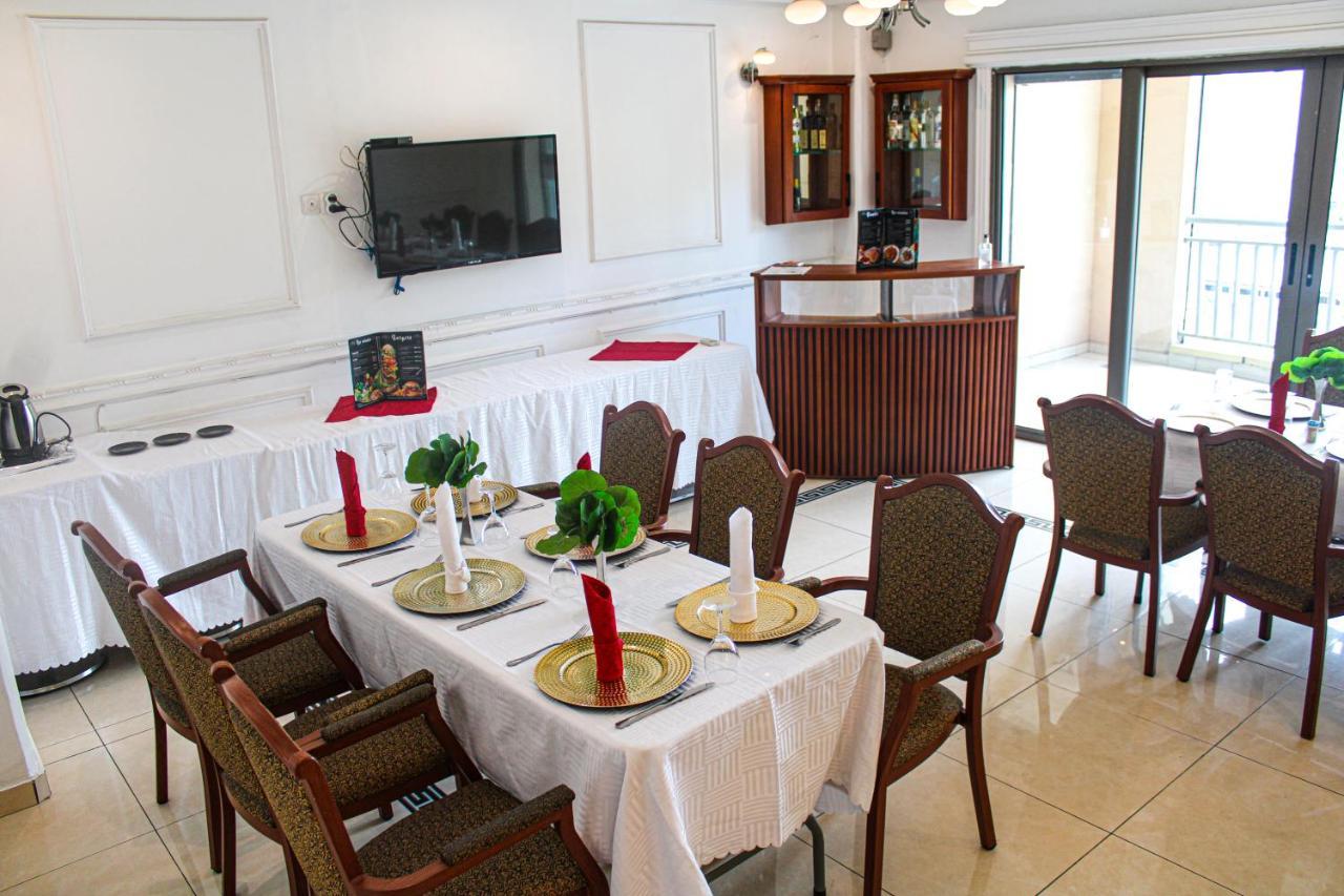 Residence Le Carat Bonapriso Дуала Экстерьер фото